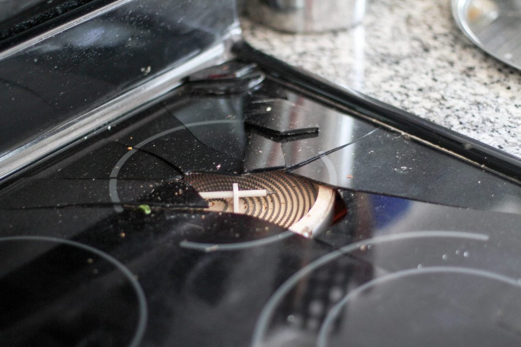Cracked glass cooktop We Fix in Barrie